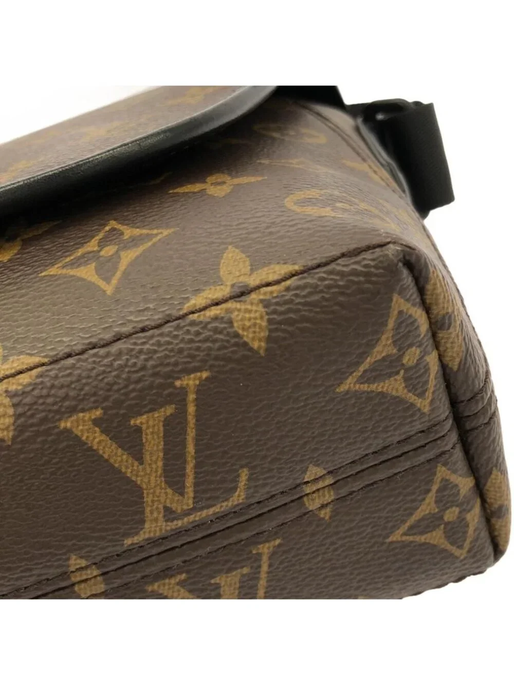 Louis Vuitton Monogram Macassar Magnetic Messenger Shoulder